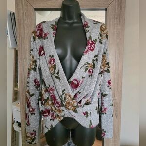 ☆Pleione Floral V-Neck Sweater in Gray and Burgundy☆